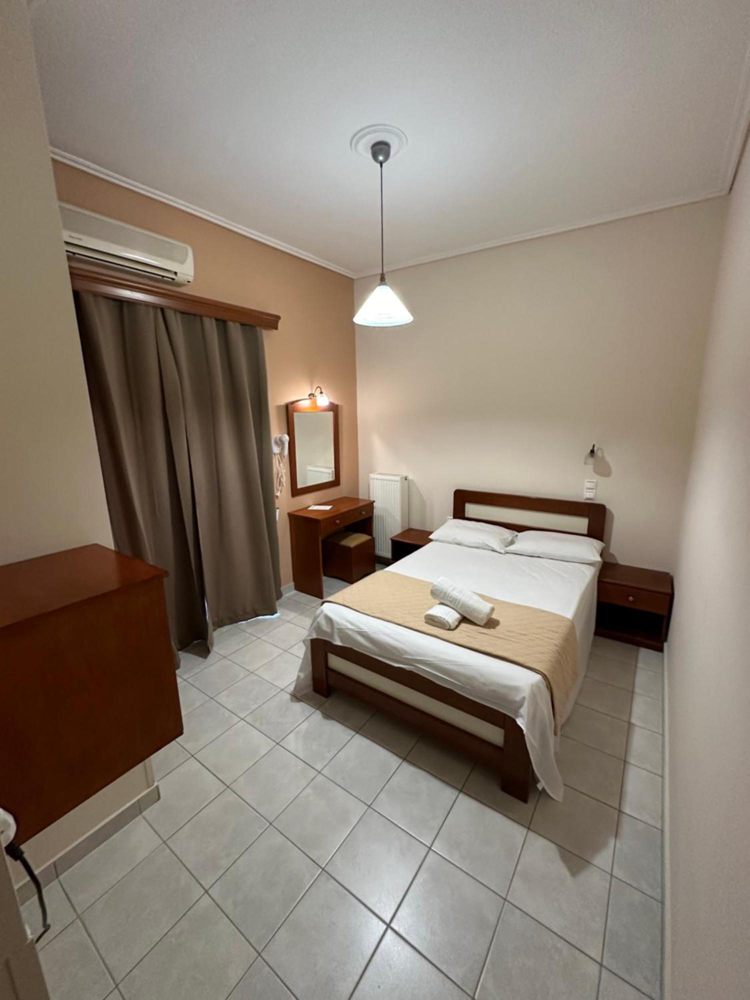 Hotel Nevada Kalamata Chambre photo