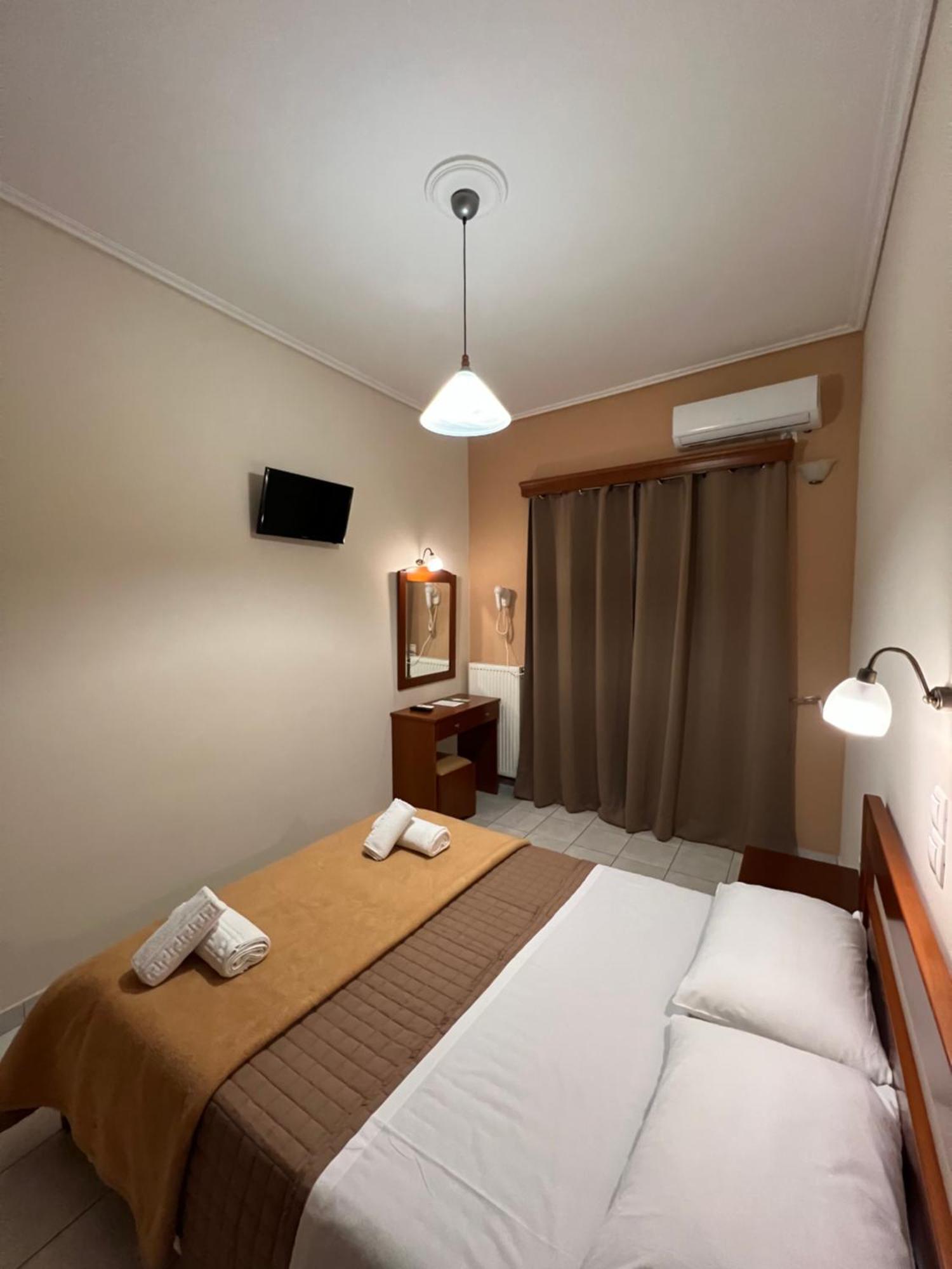 Hotel Nevada Kalamata Extérieur photo