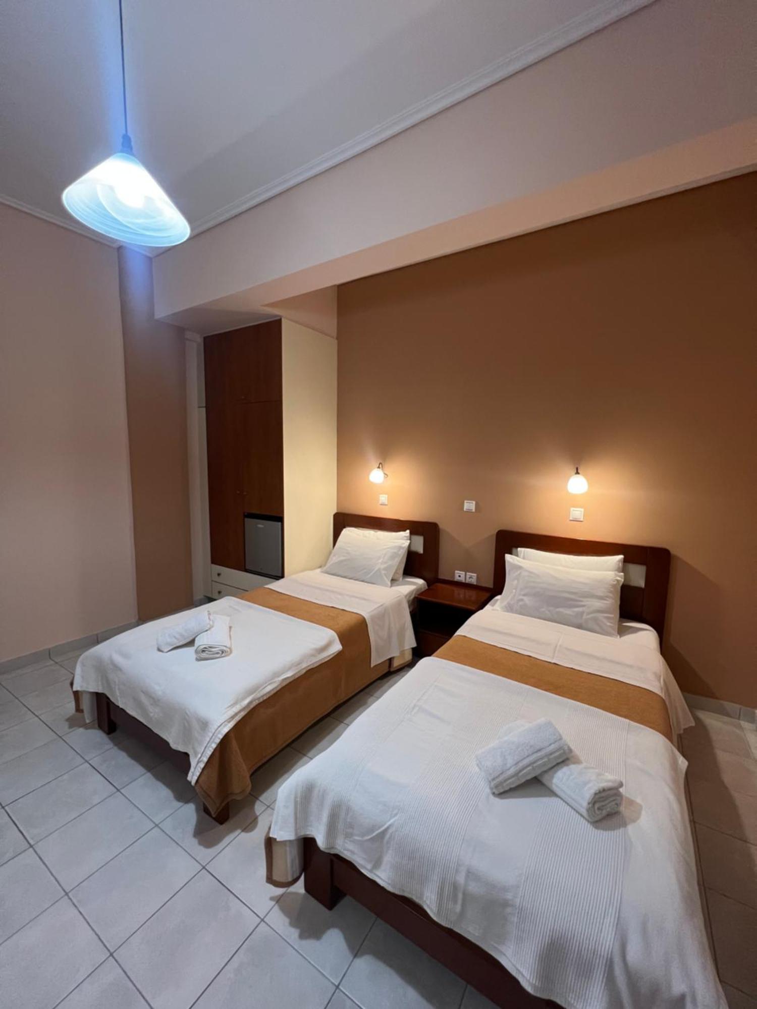 Hotel Nevada Kalamata Extérieur photo