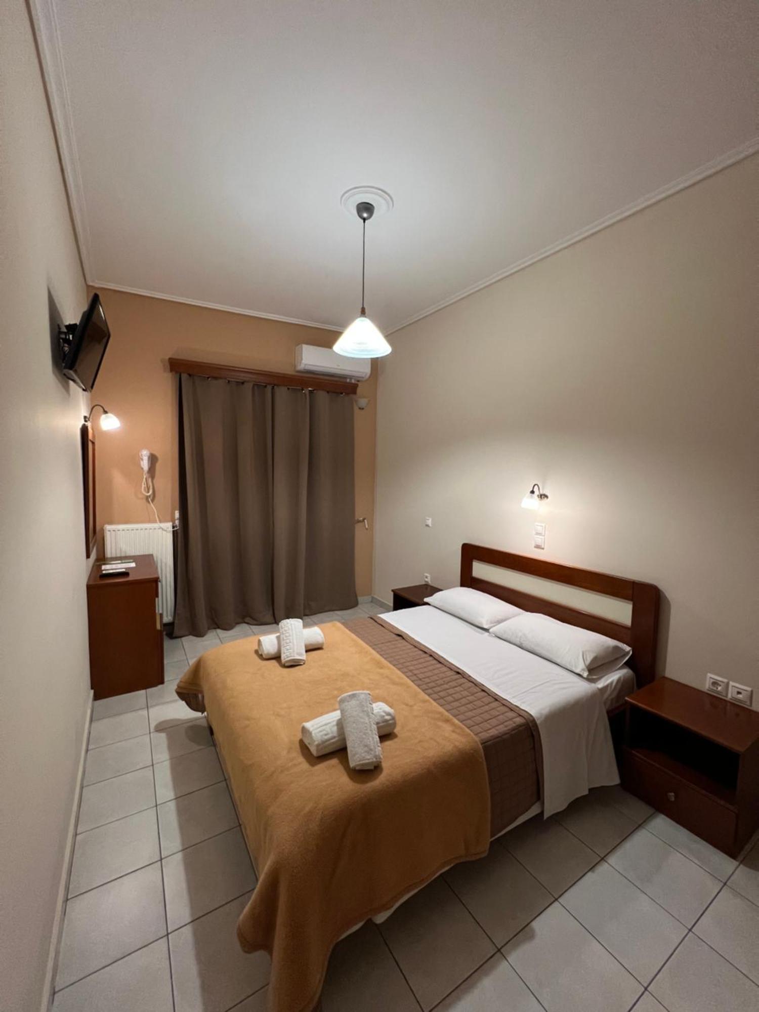 Hotel Nevada Kalamata Extérieur photo
