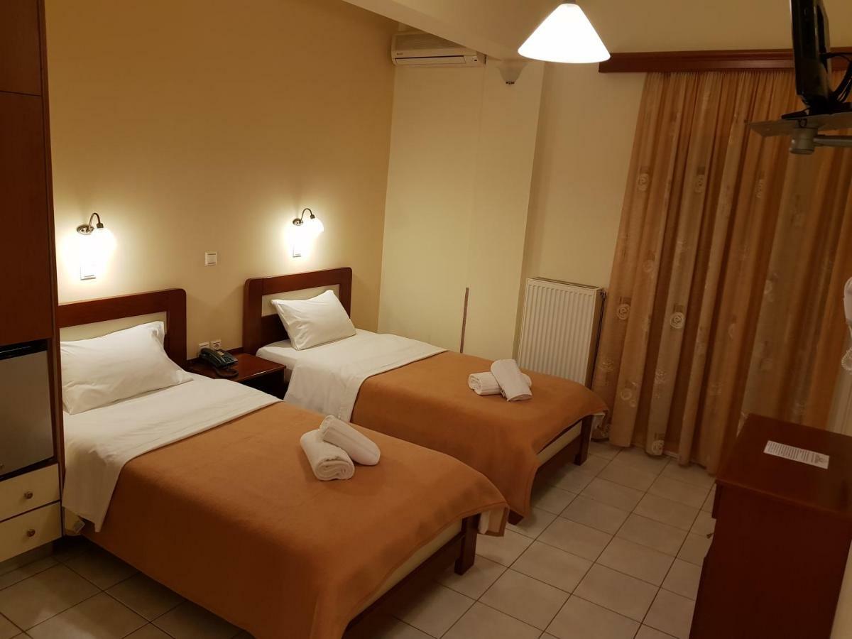 Hotel Nevada Kalamata Extérieur photo
